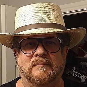 Meet your Posher, Charlie